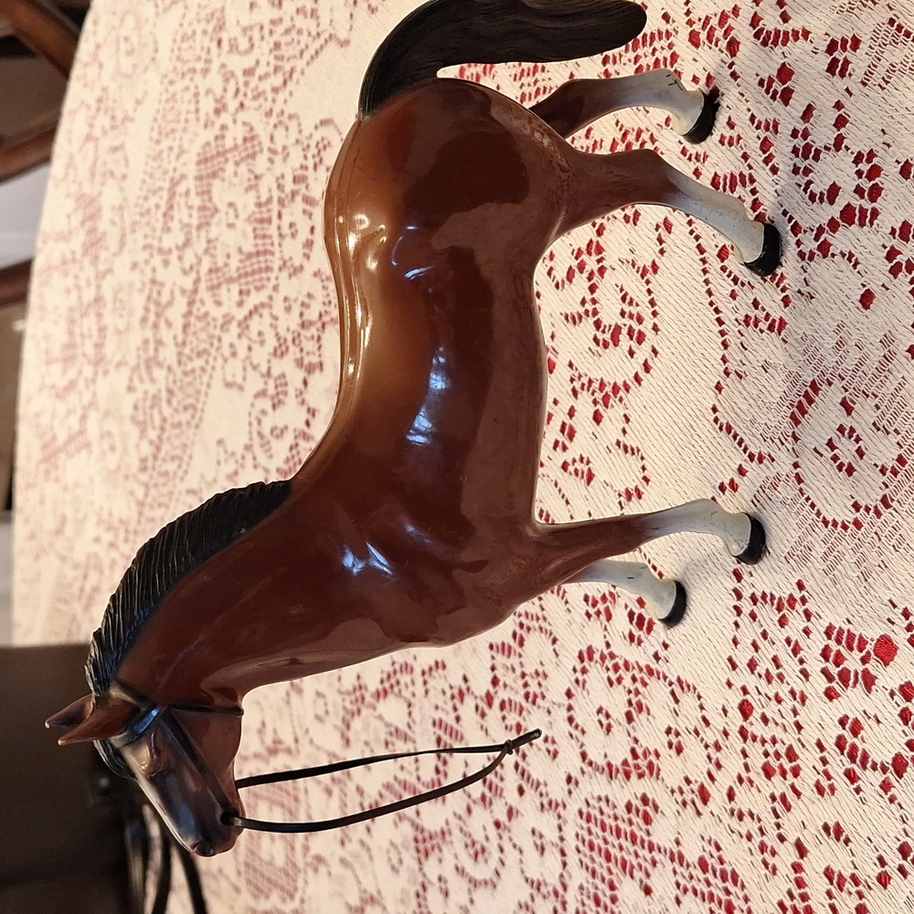 Hartland 1950s brown walking horse
